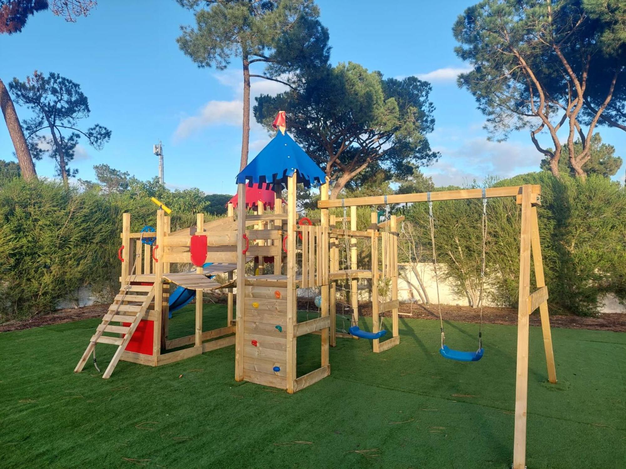 8-Bed Villa In Vilamoura-Sleeps-Playground-Pool Экстерьер фото